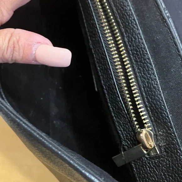 Barneys New York Black Crossbody Bag - Picture 7 of 8